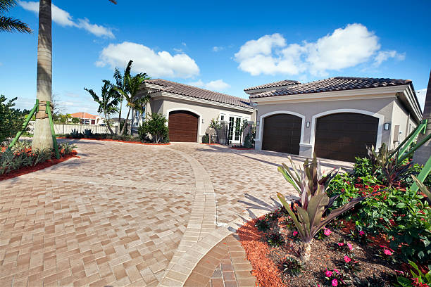 Best Driveway Paving Contractor  in Harris Hill, NY